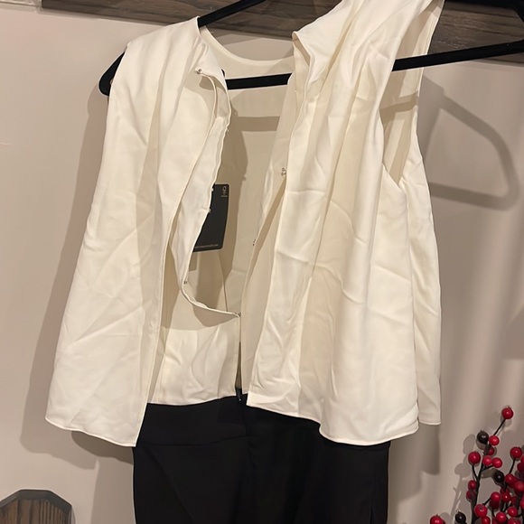 Jumpsuit that every girl wants! - Picture 2 of 3